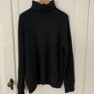 GAP Waffle Turtleneck (new, never worn)